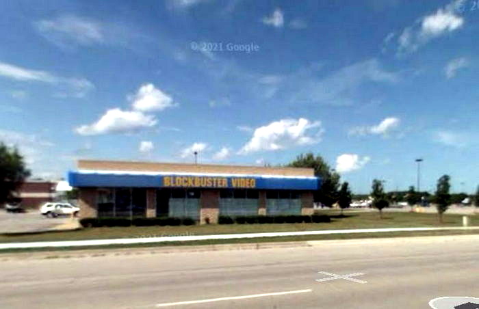 Blockbuster Video - Bay City - 3915 Wilder Rd (newer photo)